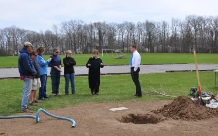 Mayor Polimeni reading the Arbor Day proclamation